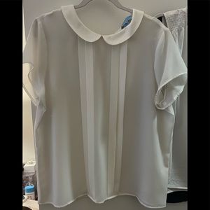 MAKE ME AN OFFER - PURGING TO MOVE: 
CECE white top